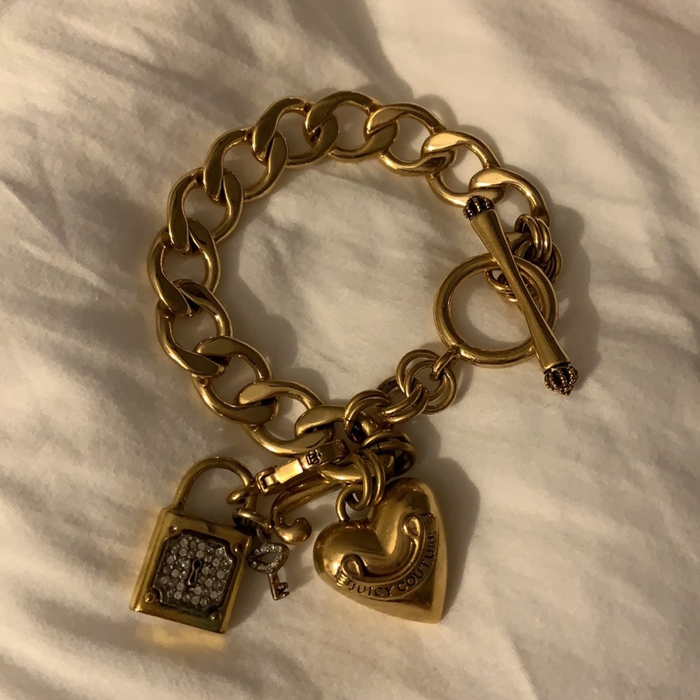 Vintage gold Juicy Couture bracelet with charms.